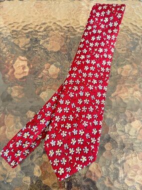 Brooks Brothers Floral 100% Silk Red Tie Blue Forget Me Not Flowers Made In USA